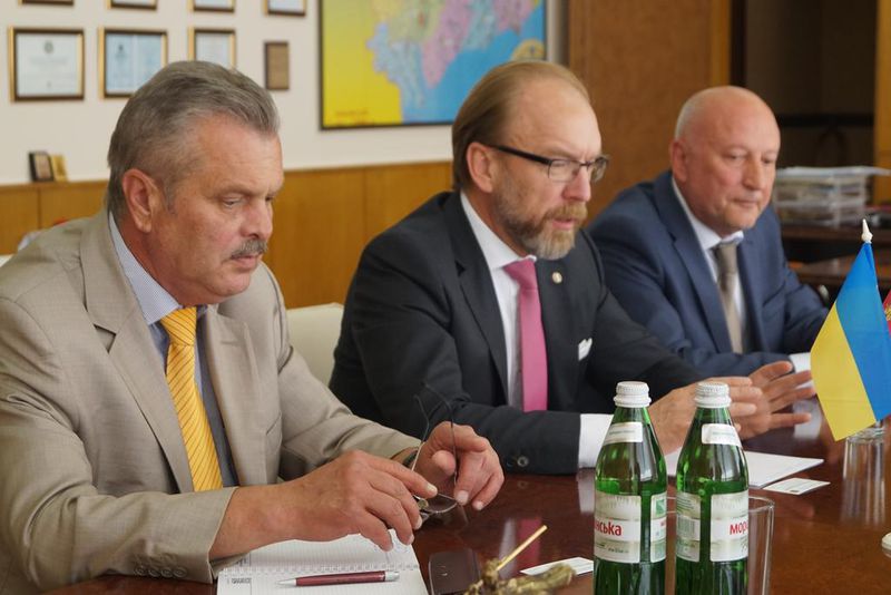 Влада регіону працює над залученням зовнішніх та внутрішніх інвестицій