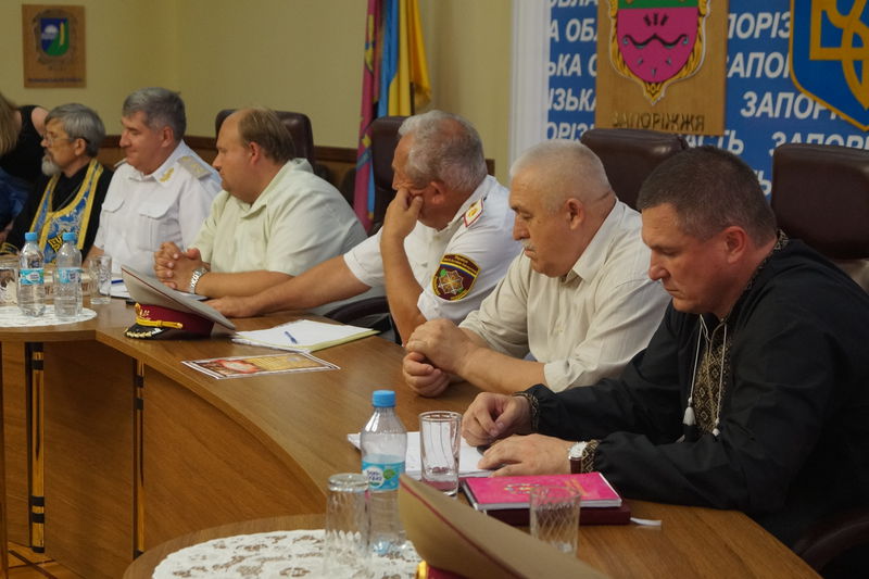 Засновники першої  козацької бібліотеки відзначені універсалами