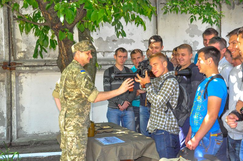 Військкомати області на 100% виконали квартальне завдання з відбору контрактників