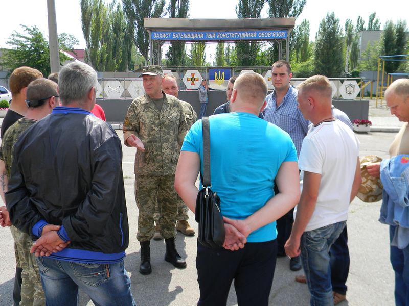 Військкомати області на 100% виконали квартальне завдання з відбору контрактників