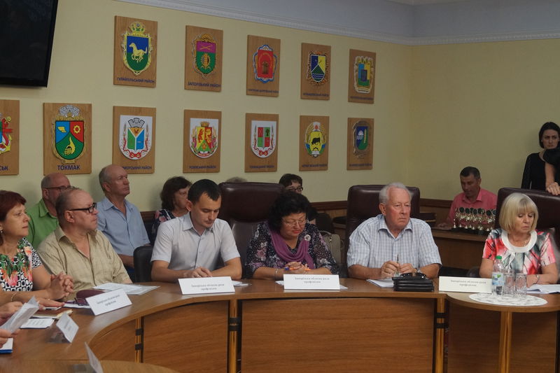 Угода між владою, профспілками та роботодавцями підтримує соціально-економічний потенціал регіону