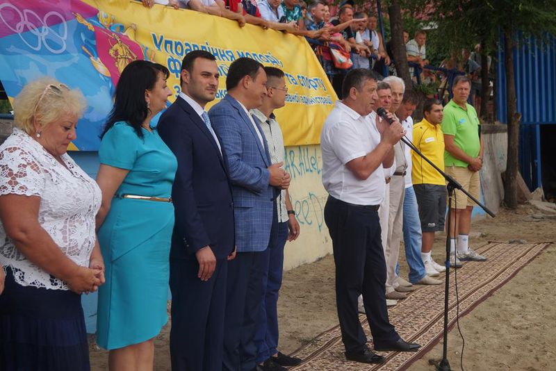 Керівництво регіону відкрило Кубок України з пляжного волейболу