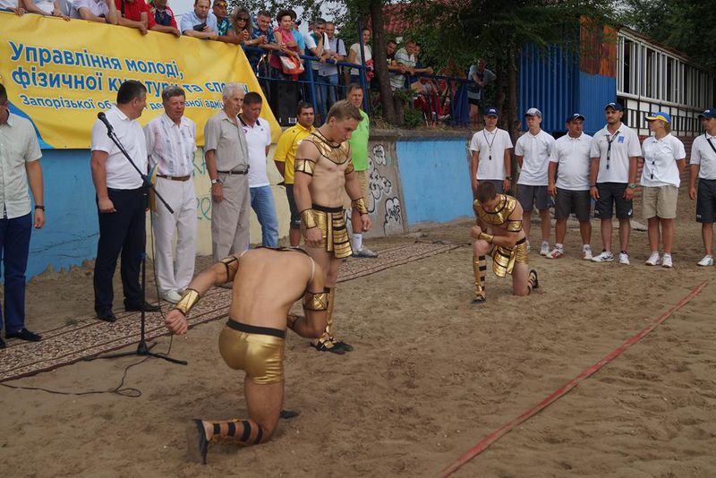 Керівництво регіону відкрило Кубок України з пляжного волейболу
