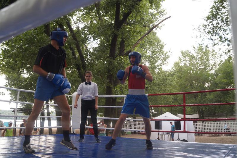 Керівництво регіону відкрило Кубок України з пляжного волейболу