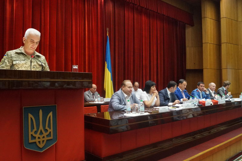 Військові комісари деяких районів можуть залишитися без посад через не виконання плану відбору на контрактну службу