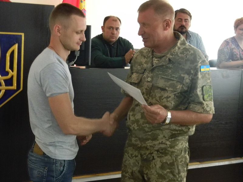 Запоріжці вшановують своїх героїв