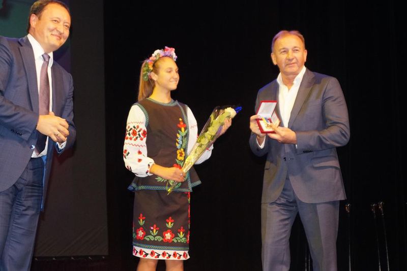 Запорізькі металурги та гірники отримують привітання з нагоди професійного свята