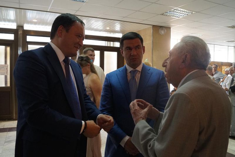 Запорізькі металурги та гірники отримують привітання з нагоди професійного свята