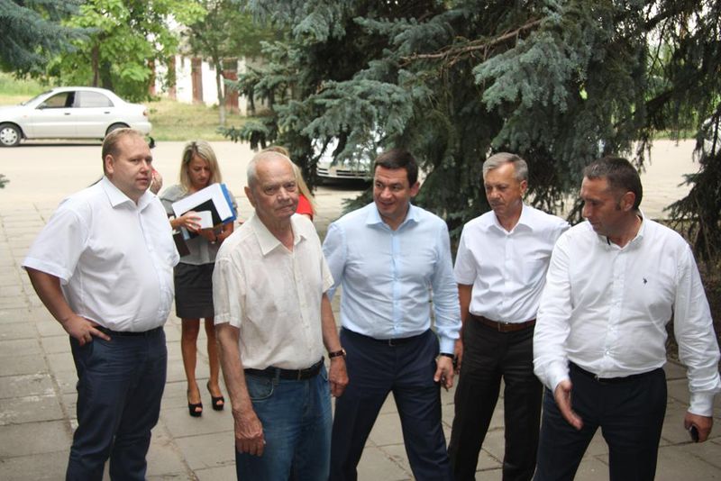 Обласна влада відзначила заслуги видатного хлібороба перед Запорізьким краєм
