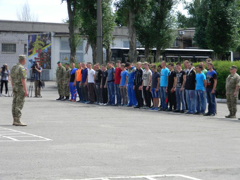 Лави  контрактників поповнили ще майже 120 запоріжців