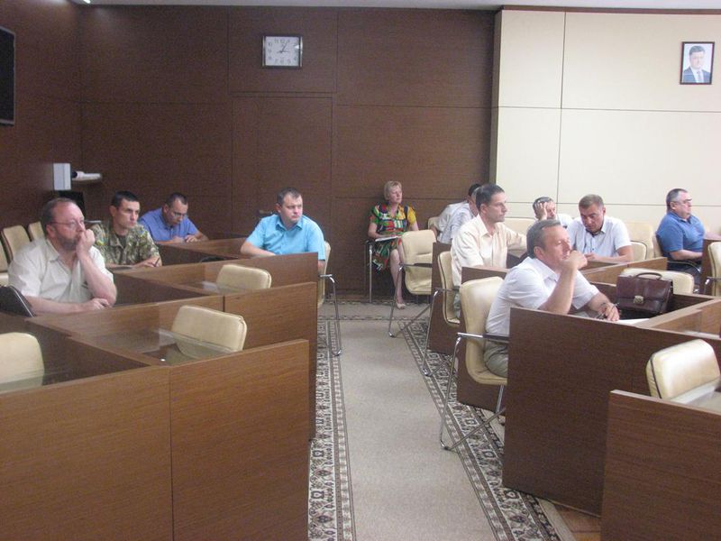 На хімічно небезпечних підприємствах посилять озброєну охорону