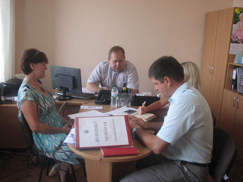 З особистими проблемами мешканці регіону звертаються до влади