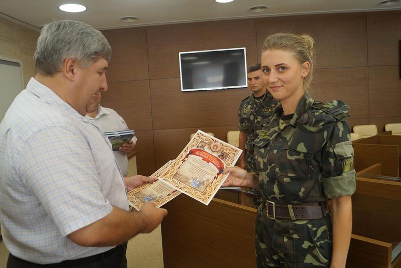 Козацтво та обласна влада відзначили відмінників бойової підготовки