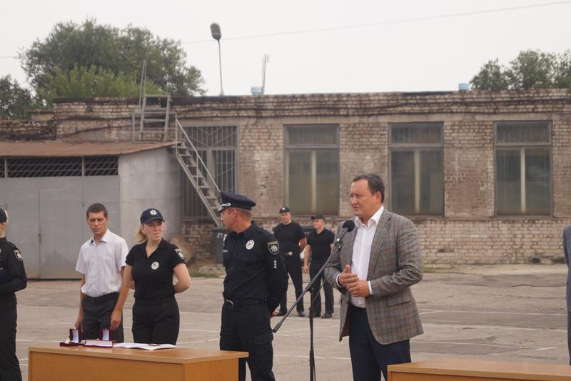 Запорізькі поліцейські відзначають 100 днів служби
