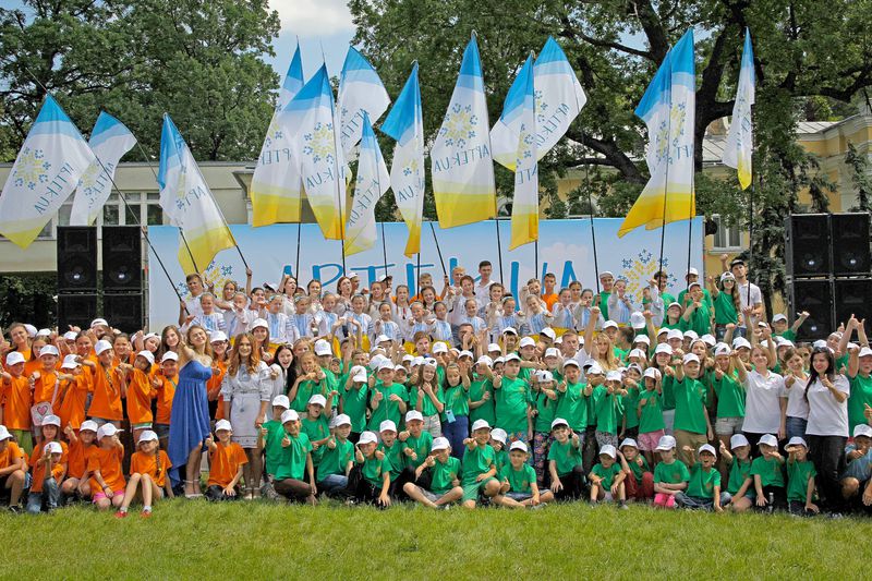 Юних запоріжців запрошує оновлений «Артек» 