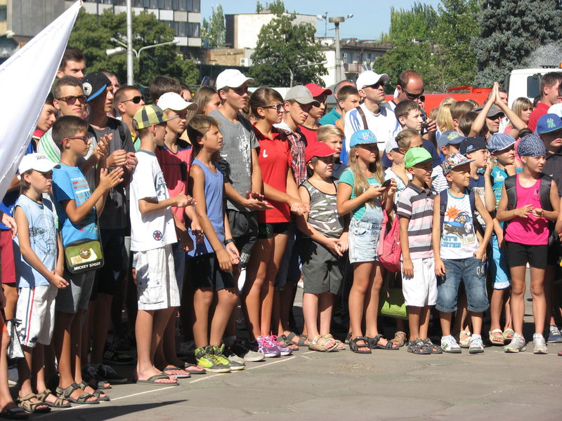 Відкриття Олімпіади запоріжці відзначили підняттям державного та олімпійського прапорів