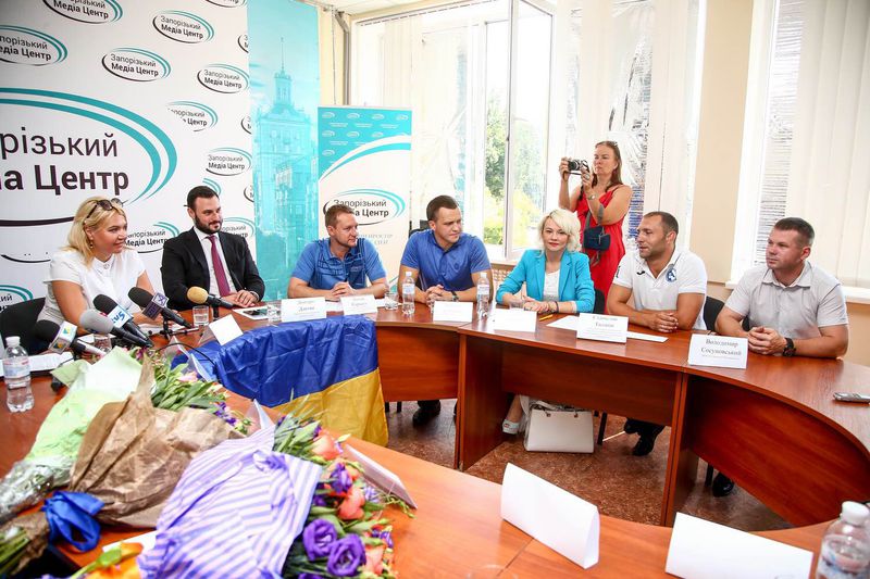 Запоріжці привітали земляків – переможців чемпіонату світу з сумо