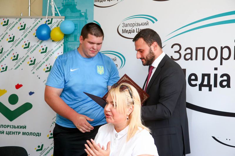 Запоріжці привітали земляків – переможців чемпіонату світу з сумо