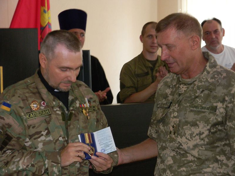 Нагороди воїнам, які захищають нашу незалежність, – до Дня незалежності 