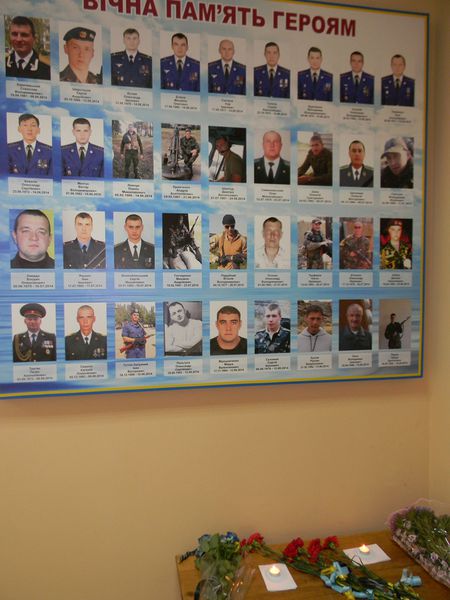 У Запорізькому військкоматі відкрито пам’ятні стенди загиблим воїнам