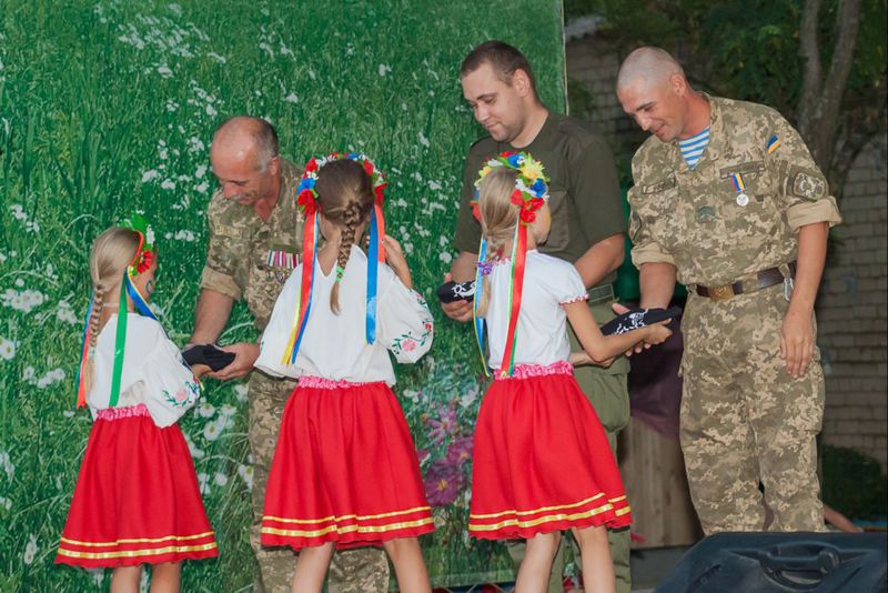 У дитячих таборах виступають воїни АТО