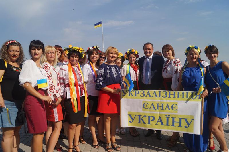 Запоріжці підняли Державний Прапор на найвищий в Україні флагшток