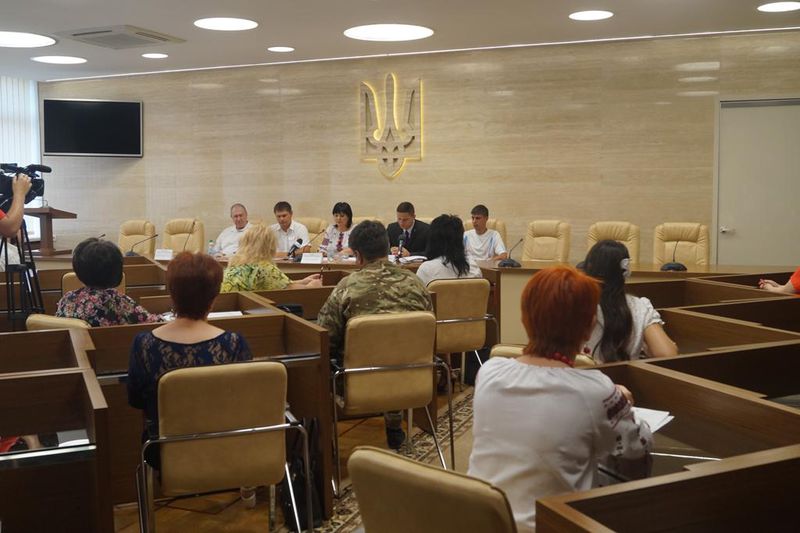 Обласна влада знаходиться на постійному зв’язку з бійцями АТО