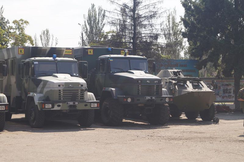 Військовослужбовці частини 3033 Нацгвардії отримали відзнаки від голови облдержадміністрації