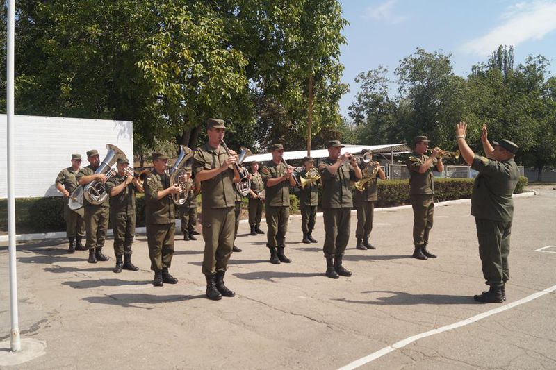 Військовослужбовці частини 3033 Нацгвардії отримали відзнаки від голови облдержадміністрації