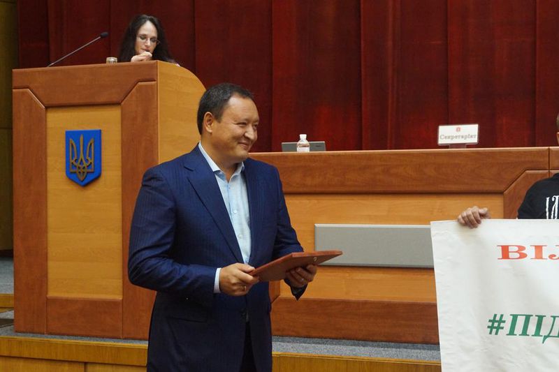 Видатні запоріжці отримали державні та обласні відзнаки за внески у становлення незалежності України