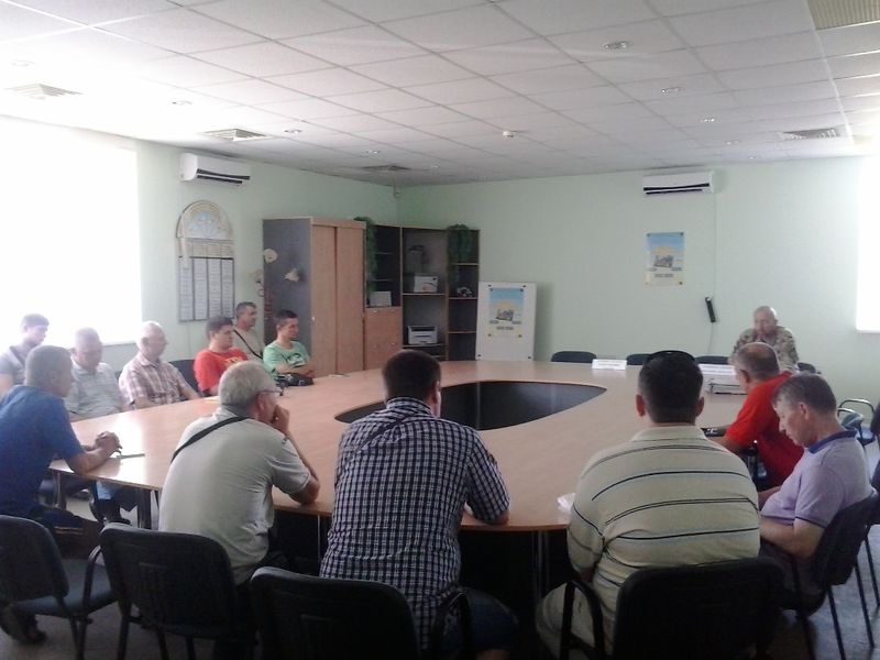 Майже 2 тисячі запоріжців прийнято на військову службу за контрактом