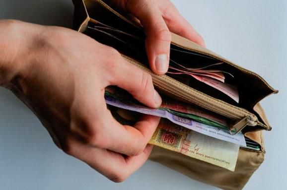 За рівнем середньої заробітної плати область посідає п’яте місце серед регіонів України