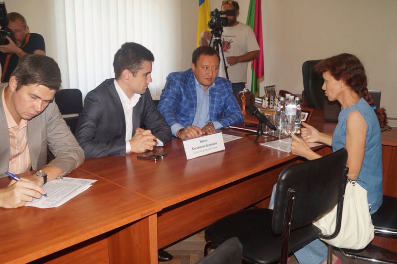 Керівник регіону перебуває з робочою поїздкою в Чернігівському районі