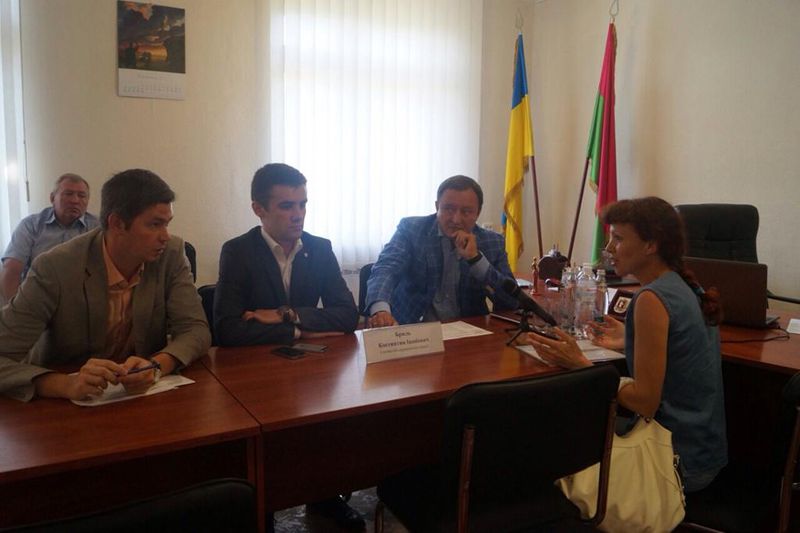 Керівник регіону перебуває з робочою поїздкою в Чернігівському районі