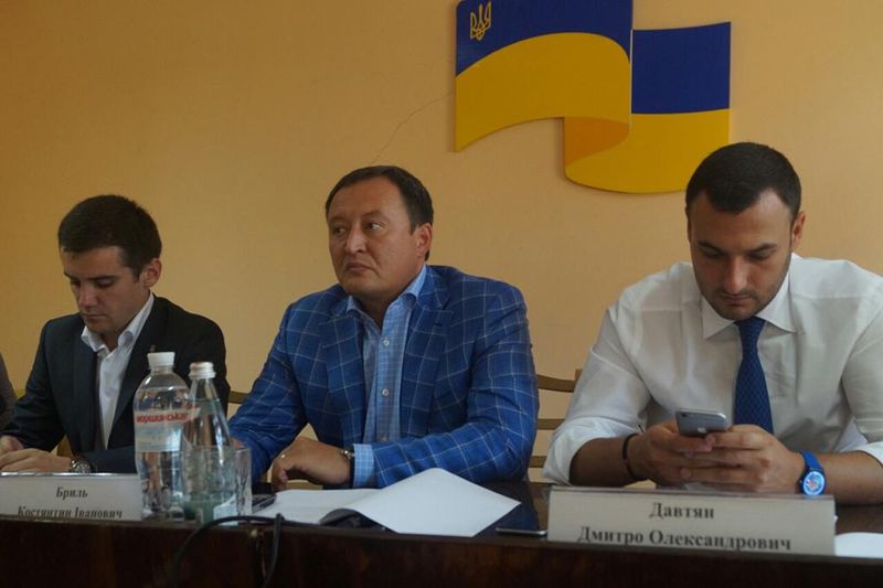 Підприємці  Чернігівського району обговорили проблемні питання з державними службами та владою регіону
