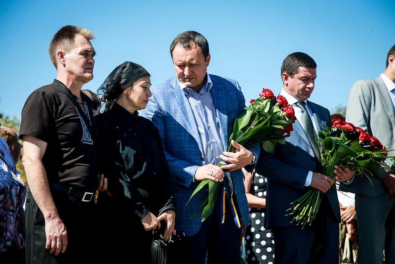Запоріжці простились із бійцем, загиблим в Іловайському котлі