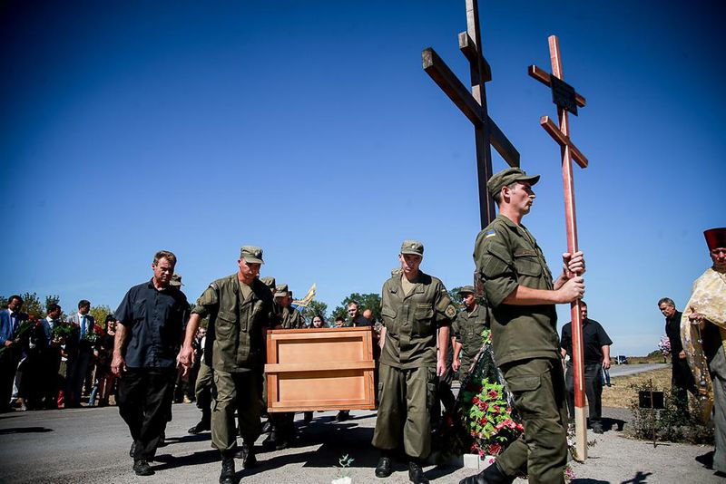 Запоріжці простились із бійцем, загиблим в Іловайському котлі