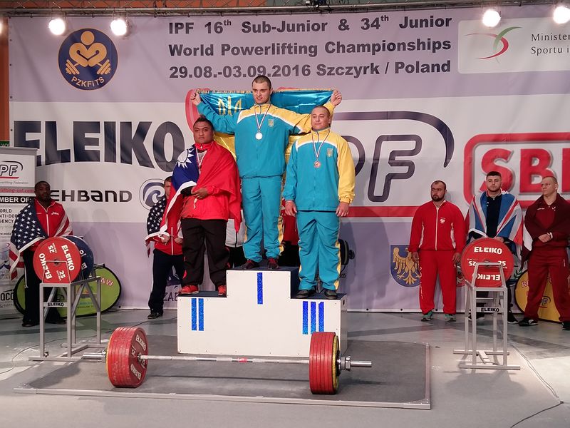 Запорізький спортсмен побив світовий рекорд з пауерліфтингу