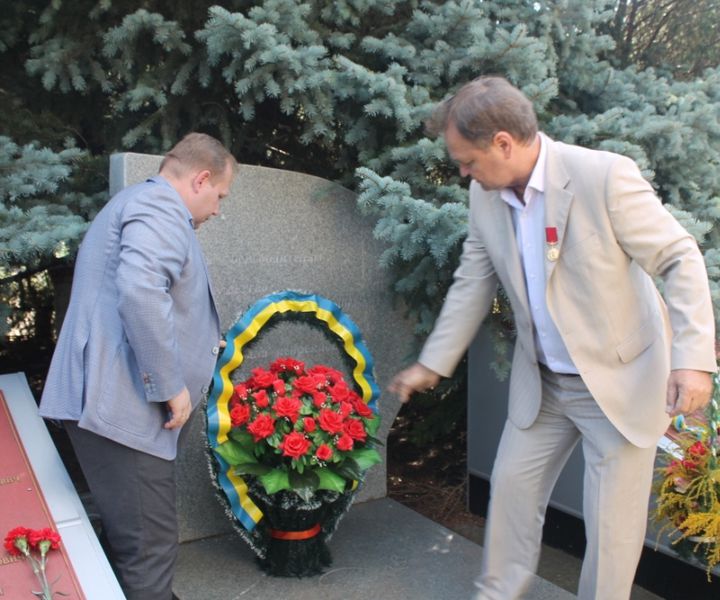 Розівчани вшанували пам'ять визволителів району