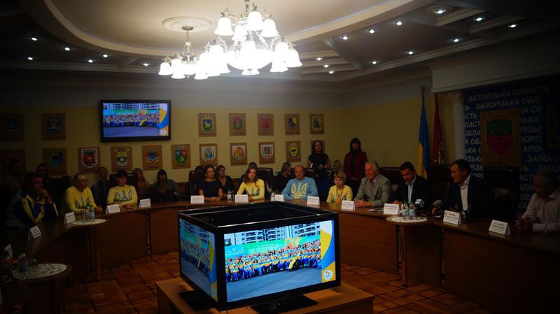 Запорізькі учасники XV Паралімпійських ігор отримали нагороди від обласної влади