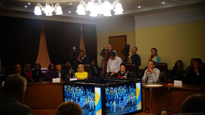 Запорізькі учасники XV Паралімпійських ігор отримали нагороди від обласної влади