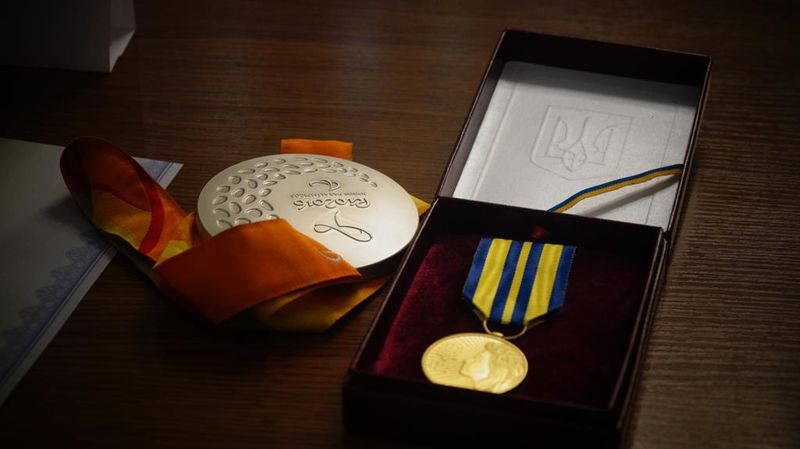 Запорізькі учасники XV Паралімпійських ігор отримали нагороди від обласної влади