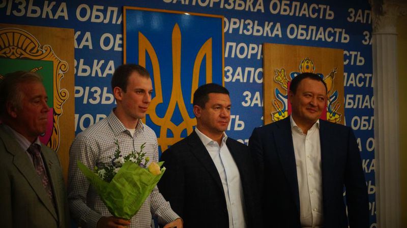 Запорізькі учасники XV Паралімпійських ігор отримали нагороди від обласної влади