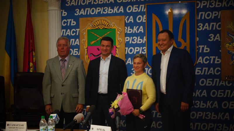 Запорізькі учасники XV Паралімпійських ігор отримали нагороди від обласної влади