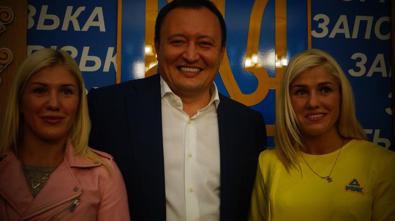 Запорізькі учасники XV Паралімпійських ігор отримали нагороди від обласної влади