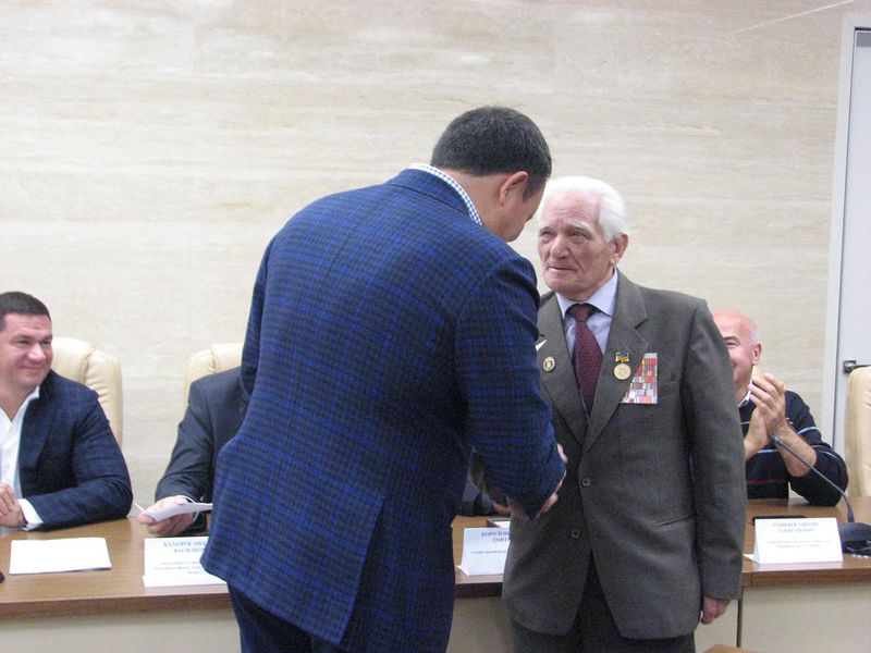 Ветерани дали Костянтину Брилю наказ: забезпечити мир в області