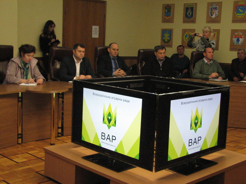 У галузі тваринництва запроваджуються посилені профілактичні заходи для недопущення інфекційних захворювань у тварин