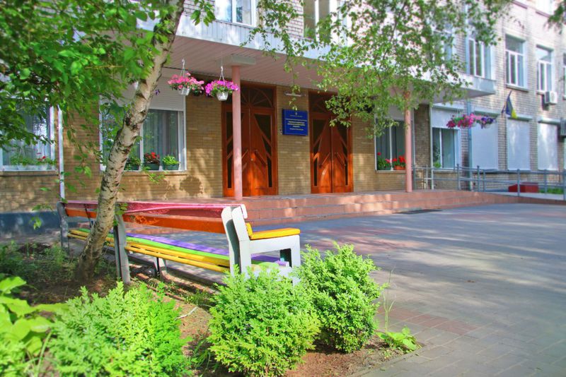 За 55 років – шлях від загальноосвітньої школи до національної академії
