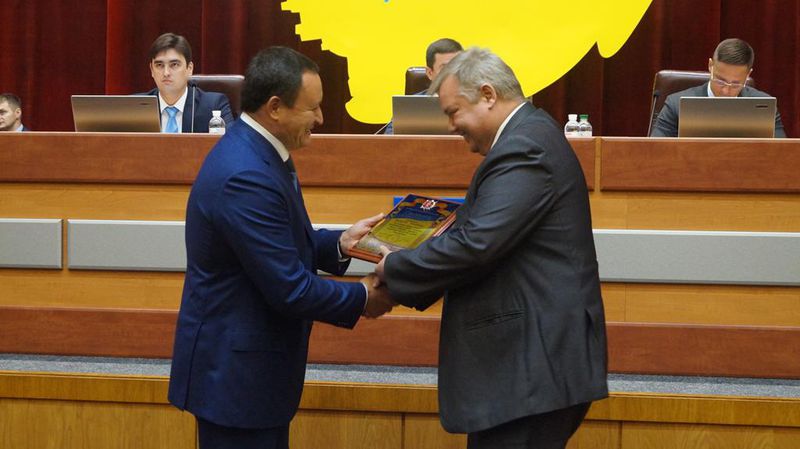 Костянтин Бриль вручив нагороди видатним запоріжцям