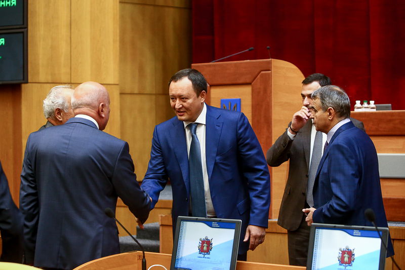 Борги із зарплатні посадовцям області будуть погашені з обласного бюджету